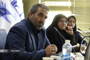 دکتر سیدمحمود هاشمی معاون علوم انسانی و هنر دانشگاه آزاد اسلامی
