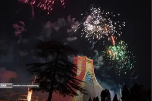 نور افشانی در شب سالگرد پیروزی انقلاب اسلامی