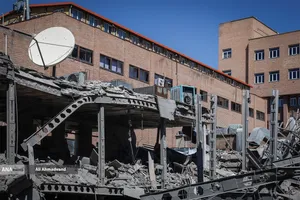 حمله هوایی آمریکایی - صهیونی به داﻧﺸﮕﺎه صنعتی شریف
