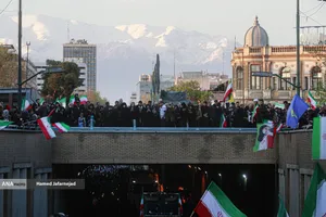 تشییع پیکر مطهر دریابان شهید &laquo;علیرضا تنگسیری&raquo; فرمانده دلاور خلیج فارس و جمعی از شهدای والامقام