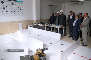 بازدید بیژن رنجبر رییس دانشگاه آزاد اسلامی از دستاورد های علمی و روباتیک دانشگاه آزاد اسلامی واحد یزد