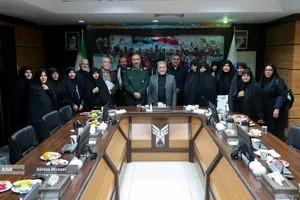 نشست جمعی از بسیجیان با بیژن رنجبر رئیس دانشگاه آزاد اسلامی