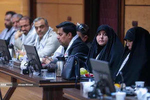 نشست جمعی از بسیجیان با بیژن رنجبر رئیس دانشگاه آزاد اسلامی