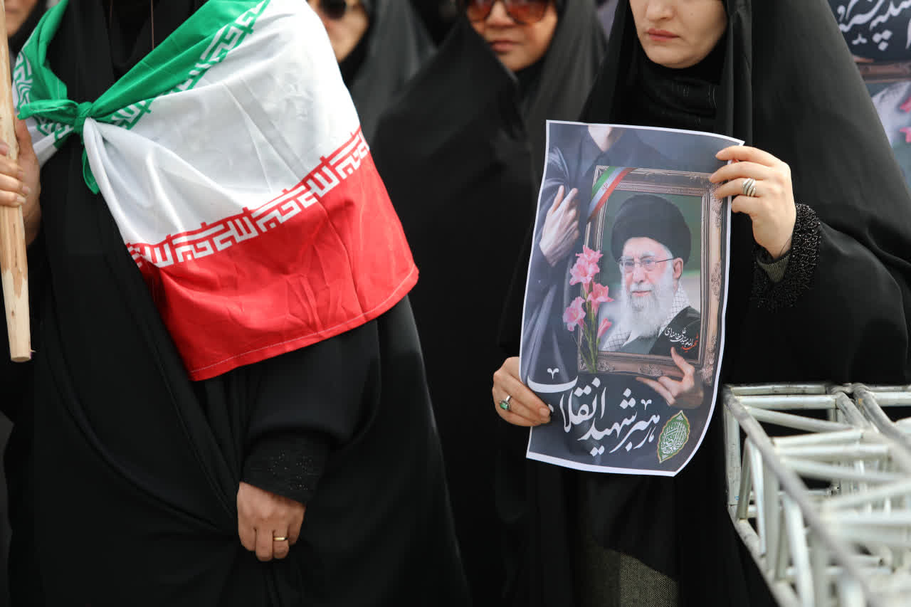 همبستگی ملی در گردهمایی «دانشگاه سربلند»/ نمایش قدرت و همبستگی در اجتماع دانشگاهیان آزاد سراسر کشور