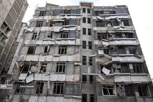 تجمع اعضای کادر درمان در محکومیت تجاوز آمریکا و رژیم صهیونیستی