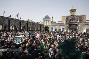 تشییع و تدفین پیکر مطهر دانشمند هسته&zwnj;ای شهید محمدمهدی طهرانچی رییس دانشگاه آزاد اسلامی و همسر گرانقدرش شهیده مژگان قراویری در حرم حضرت عبدالعظیم حسنی(ع)