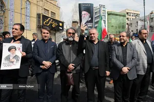 اجتماع دانشگاهیان دانشگاه آزاد اسلامی در سوگ رهبر شهید انقلاب و محکومیت تجاوز صهبونیستی و آمریکایی به کشور