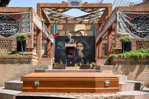  تشییع پیکر سیمین&zwnj;دخت وحیدی