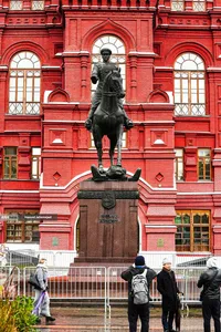 مجسمه ژنرال ژوکوف &laquo;مجسمه مارشال ژوکوف&raquo;در میدان سرخ مسکو