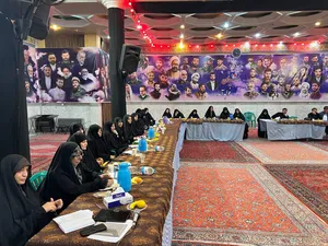 تکریم خانواده شهید علی خدادادی 