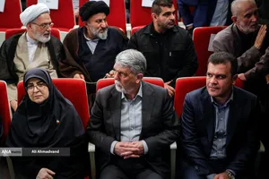 حسین افشین معاون علمی فناوری ریاست جمهوری، عباس صالح وزیر فرهنگ و ارشاد اسلامی و فاطمه مهاجرانی سخنگوی دولت