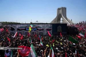تشییع پیکر مطهر آقای شهید ایران و خانواده ایشان