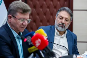نشست تفاهم&zwnj;نامه همكاری علمی و پژوهشی پژوهشكده بیمه و دانشگاه آزاد اسلامی