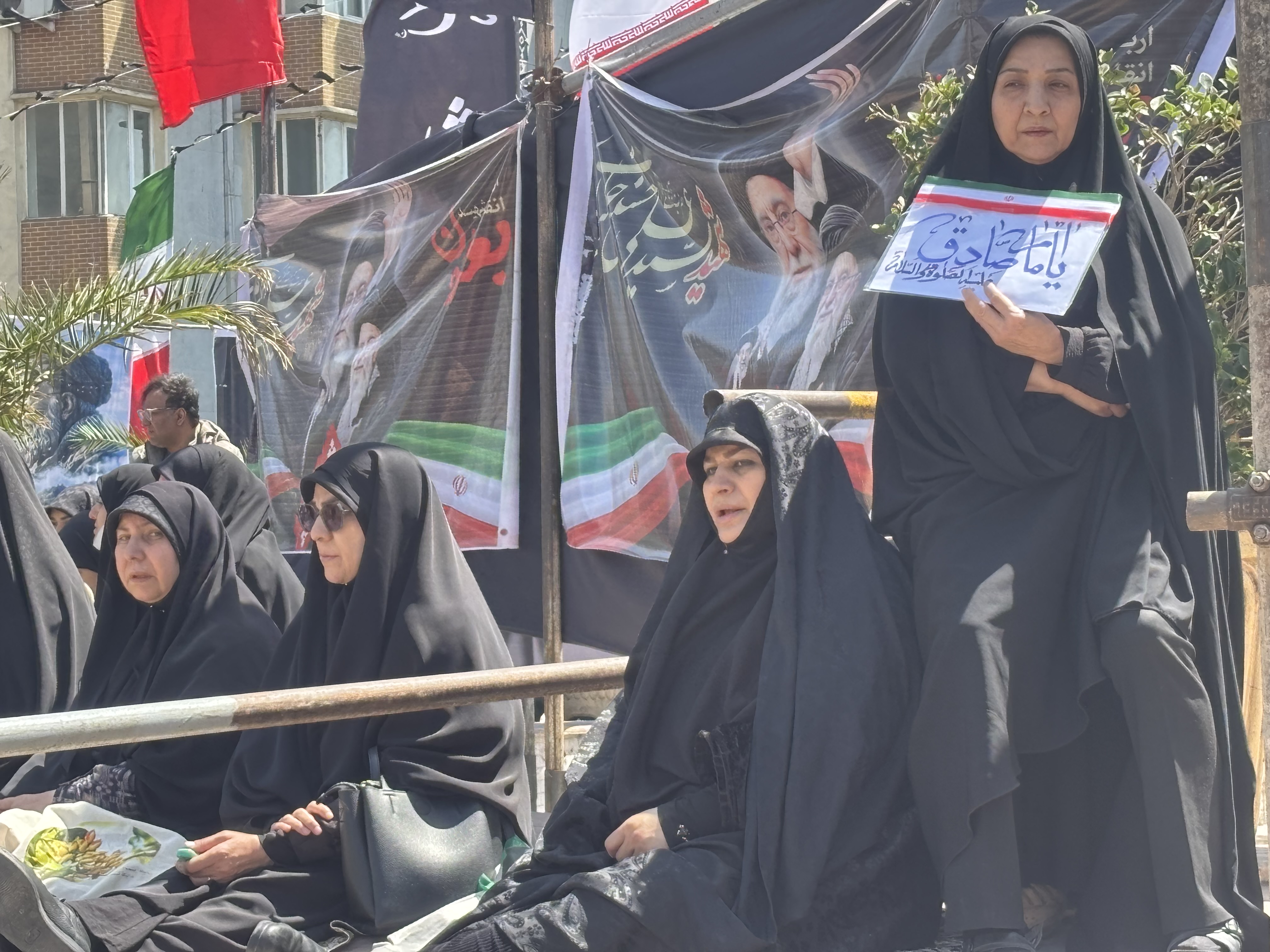 سه شنبه/آغاز بزرگ‌ترین تجمع مردمی «مکتب شهادت» در میدان جمهوری