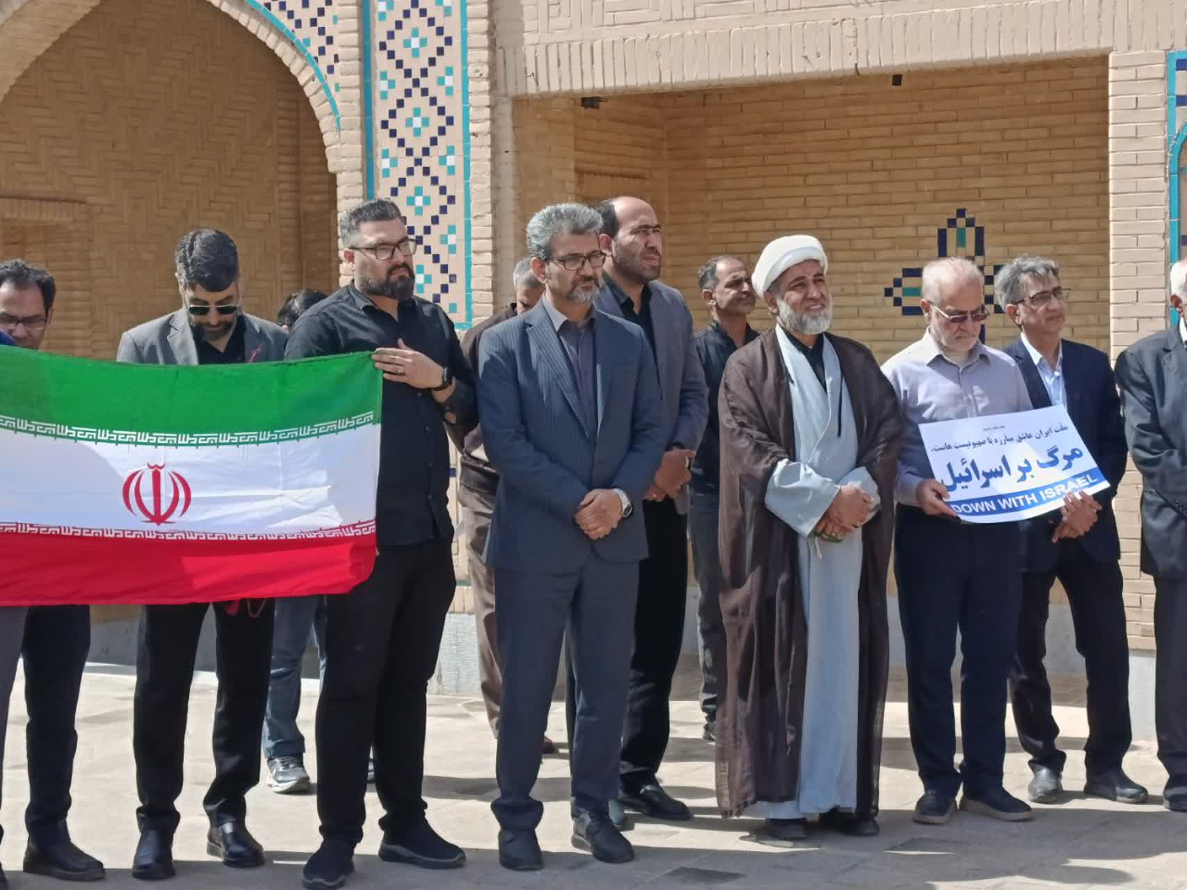 قیام مردم عزادار ایران اسلامی در سوگ امام شهید امت؛ از کولاک زیر کولاک برف تا قیام در عزای امام شهید امت قیام مردم عزادار ایران اسلامی در سوگ امام شهید امت؛ از کولاک زیر کولاک برف تا قیام در عزای امام شهید امت