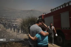 در روزهای اخیر، منطقه جنوب سوریه بار دیگر صحنه یکی از شدیدترین درگیری&zwnj;ها بود، رژیم اشغالگر صهیونیستی نیز با ادعای &laquo;حمایت از اقلیت دروزی&raquo; بیش از 160 حمله هوایی تنها طی 24 ساعت به سوریه انجام داد. رژیم صهیونیستی در این حملات  مواضع حساسی همچون ستادکل ارتش، اطراف کاخ ریاست&zwnj;جمهوری، وزارت دفاع و کاروان&zwnj;های نظامی را در دمشق، سویدا و درعا هدف قرار داد.