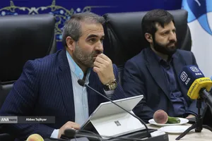 دکتر &laquo;سیدمحمود هاشمی&raquo; معاون علوم انسانی و هنر دانشگاه آزاد اسلامی