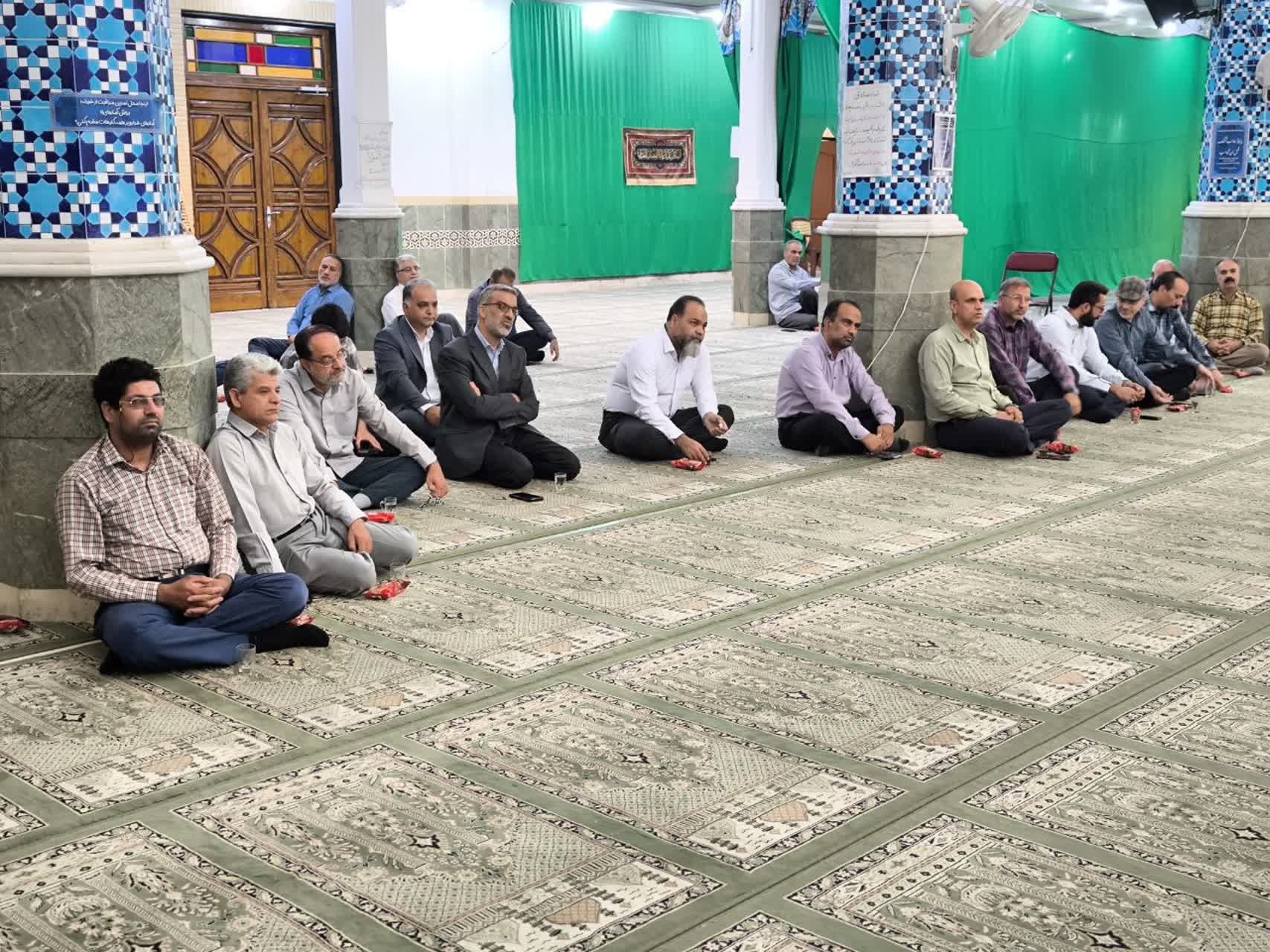  بومی‌سازی تکنولوژی و تراز تجاری مثبت و مردمی‌سازی سه رکن اصلی اقتصاد مقاومتی است