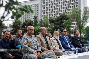 رونمایی از تندیس شهید مصطفی چمران

