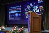 عارف: به دنبال کنار گذاشتن تحریم‌ها هستیم/ دولت از دخالت در بازار ناراحت است