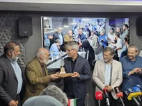 اعطای نشان «سرو سیمین پارسی جان» به سخنگوی وزارت امورخارجه در حوزه هنری
