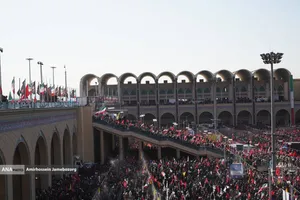مراسم اقامه نماز بر پیکر امام شهید امت