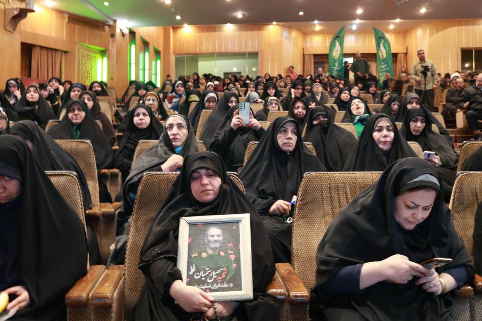 اعطای «نشان فردوس» به گروههای جهادی برتر استان تهران اعطای «نشان فردوس» به گروههای جهادی برتر استان تهران