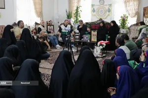 دیدار خادمیاران رضوی با خانواده شهید علیرضا قنبری
