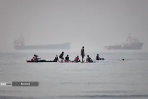 تنگه هرمز همچنان مسدود است