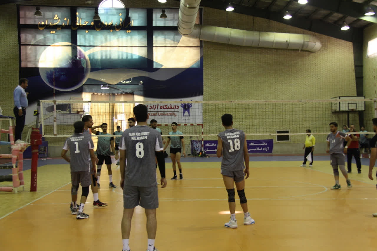 منطقه چهار کاشان قهرمان مسابقات والیبال دانشجویان پسر دانشگاه آزاد اسلامی