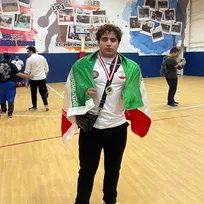 قهرمانی دانشجوی دانشگاه آزاد ارسنجان در مسابقات بدنسازی «ماسل گلد شهریار»