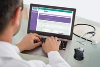 دیجیتالی‌سازی نسخه‌نویسی برای ۳۰ هزار محصول آرایشی و بهداشتی