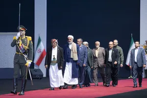 ادای احترام مقامات و مسئولان خارجی به پیکر امام شهید 