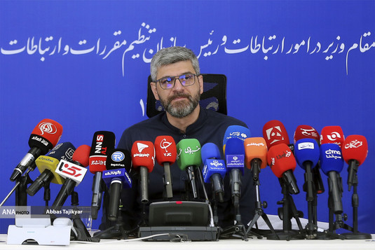 نشست خبری رئیس سازمان تنظیم مقررات و ارتباطات رادیویی