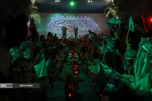سفره نذری حضرت رقیه(س) در میدان امام حسین(ع)