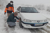 تردد در محورهای کوهستانی چهارمحال و بختیاری تنها با زنجیر چرخ امکانپذیر است