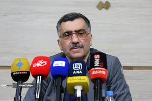 نشست خبری افشین آخوندزاده معاون تحقیقات و فناوری وزارت بهداشت