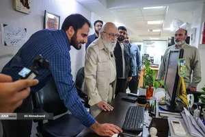 بازدید مهدی چمران رئیس شورای شهر تهران از خبرگزاری آنا
