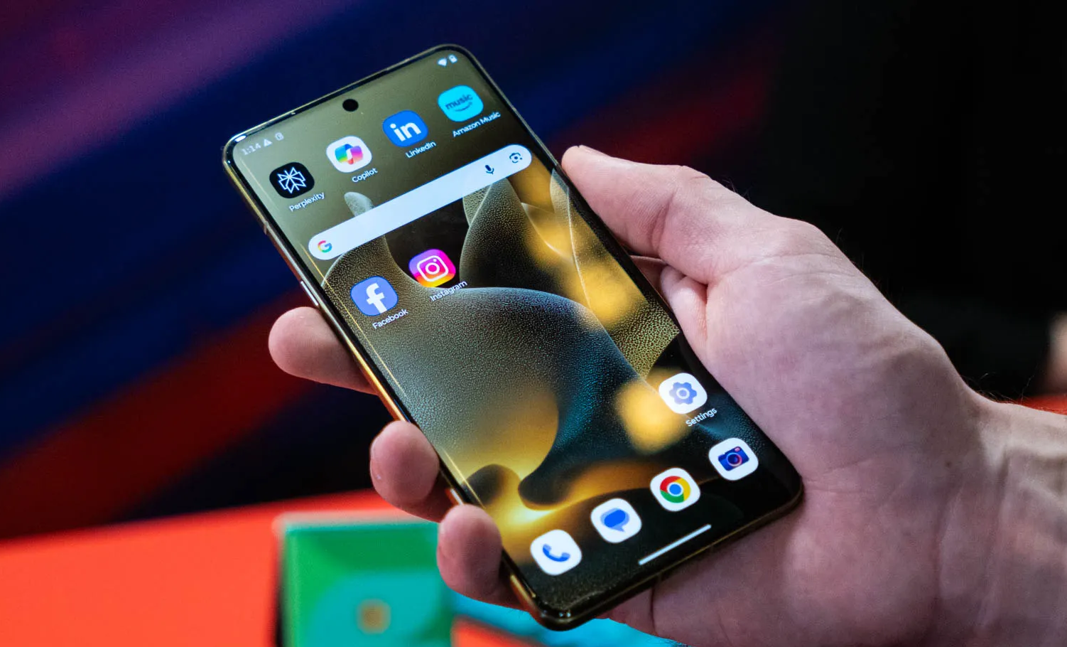 موتورولا استانداردهای پرچمداران بازار موبایل را با معرفی سری سیگنچر تغییر داد