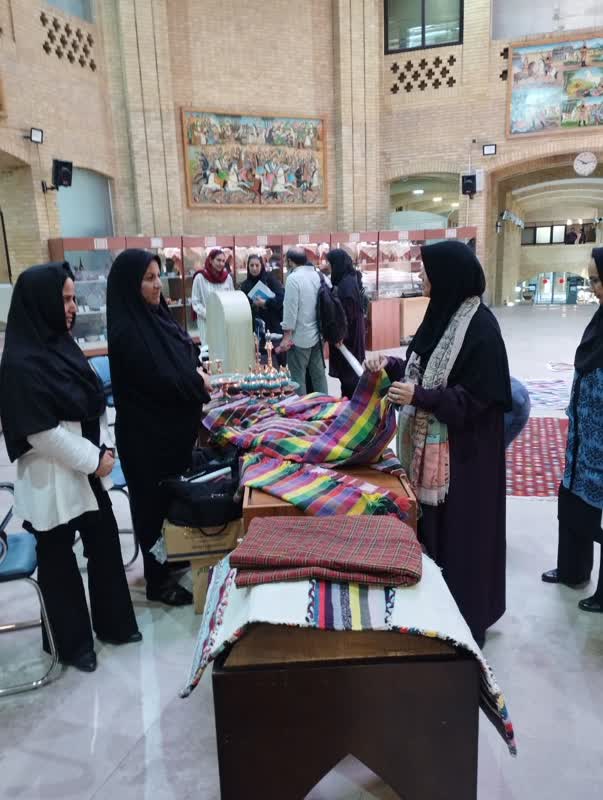 مشاغل خانگی؛ پیشران اقتصاد خانوادهمحور و توسعه پایدار مشاغل خانگی؛ پیشران اقتصاد خانوادهمحور و توسعه پایدار