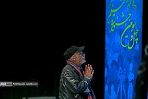 رضا بابک بازیگر در نشست خبری فیلم سینمایی ترک عمیق