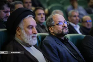فرزاد جهان&zwnj;بین معاون فرهنگی و دانشجویی دانشگاه آزاد اسلامی