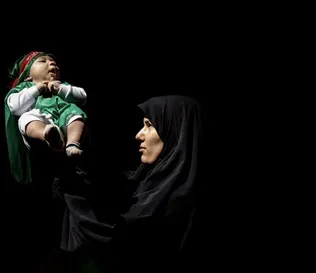 در آغوش مادران، به یاد کوچک‌ترین شهید کربلا/آغاز همایش جهانی شیرخوارگان حسینی در ۹ هزار نقطه ایران و‌جهان