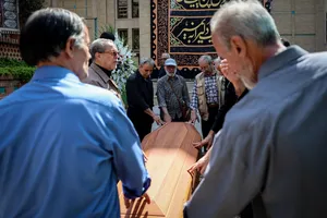  تشییع پیکر سیمین&zwnj;دخت وحیدی