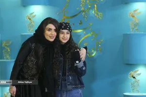 ملیسا چوپانی و رها خدایاری در فتوکال فیلم سینمایی آبستن