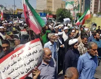فیلم| همگام با کربلا، هم‌صدا با روح‌الله؛ خروش «هیهات منا الذله» در پایتخت انقلاب