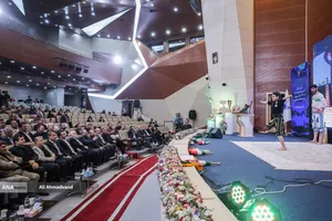 تجلیل از تیم&zwnj;های قهرمان دانشگاه آزاد اسلامی با حضور دکتر بیژن رنجبر