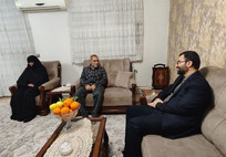 دیدار معاون رئیس&zwnj;جمهور در شهریار با خانواده معظم شهدا