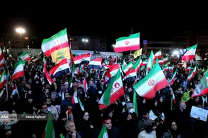 اجتماع مردمی در حمایت از رزمندگان اسلام