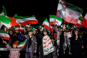 اجتماع مردمی در حمایت از رزمندگان اسلام - میدان ولیعصر (عج)